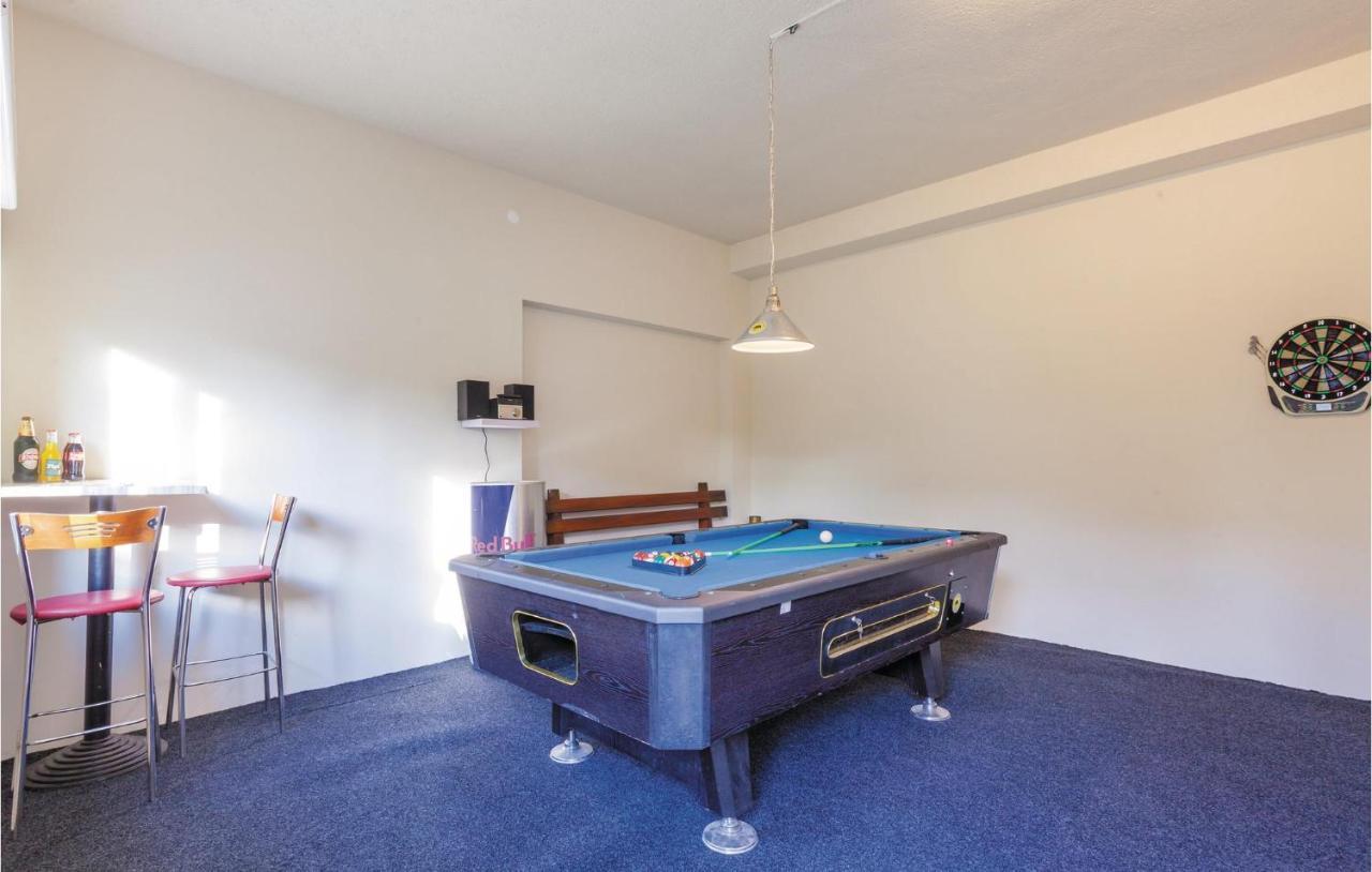 Lovely Apartment In Kastel Stafilic With Jacuzzi คาชเตลา ภายนอก รูปภาพ